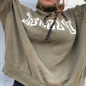 Olive pink sweatshirt